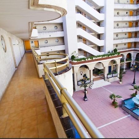 Apartamento En Salou Con 3 Piscinas Junto A Port Aventura Екстериор снимка